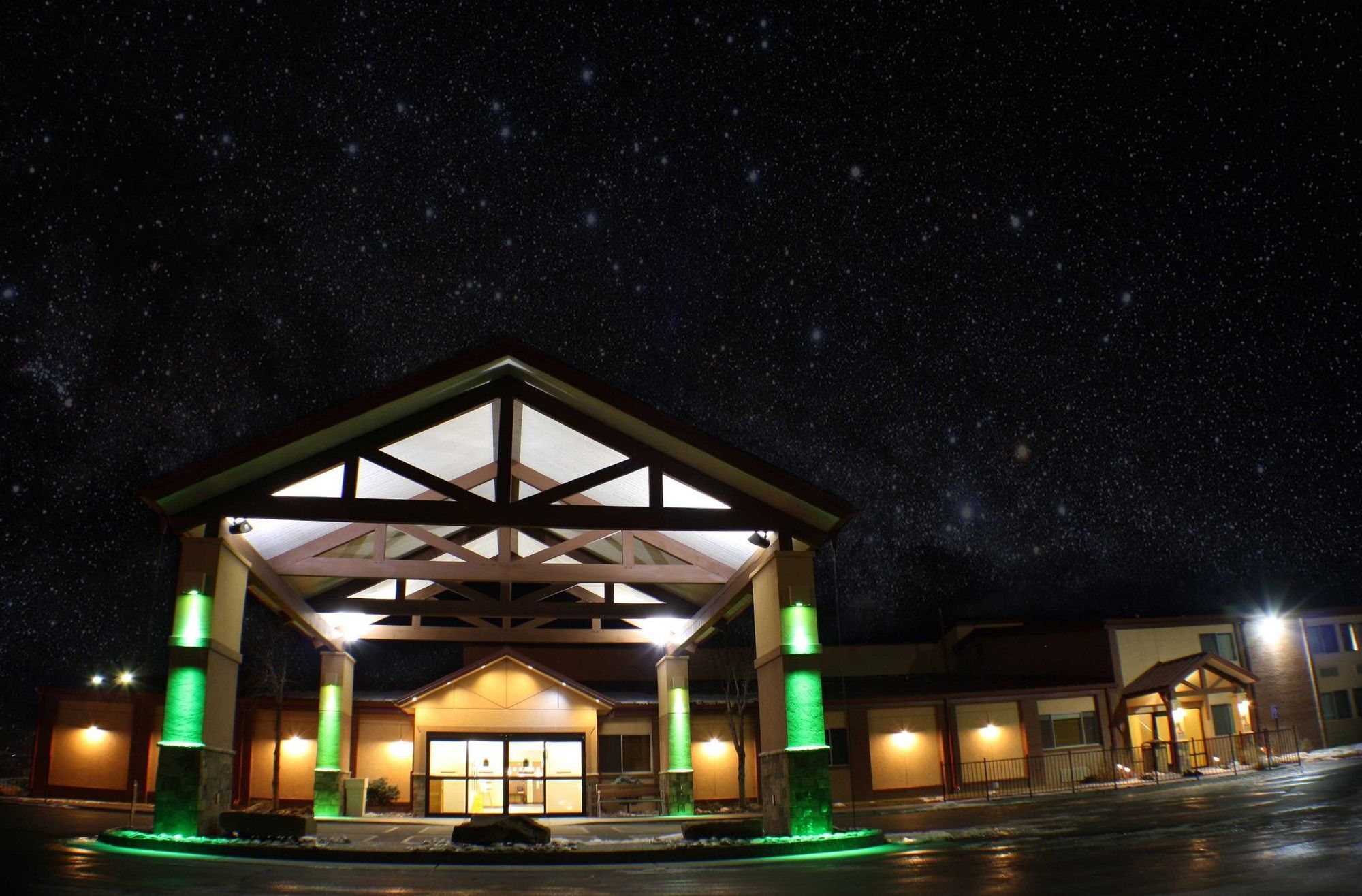 Holiday Inn Riverton-Convention Center By Ihg Exterior photo