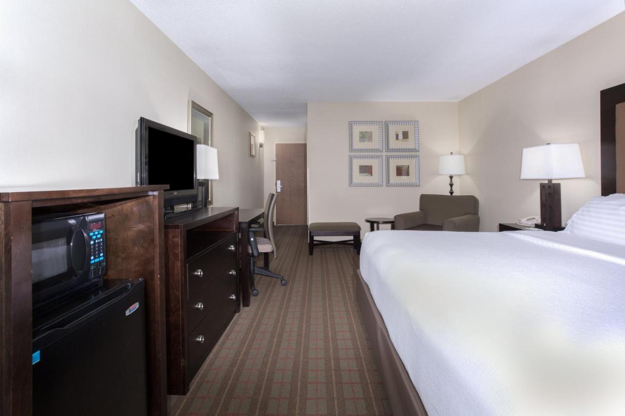 Holiday Inn Riverton-Convention Center By Ihg Exterior photo