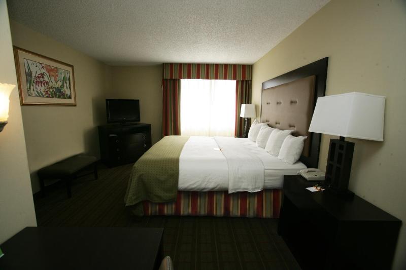 Holiday Inn Riverton-Convention Center By Ihg Exterior photo